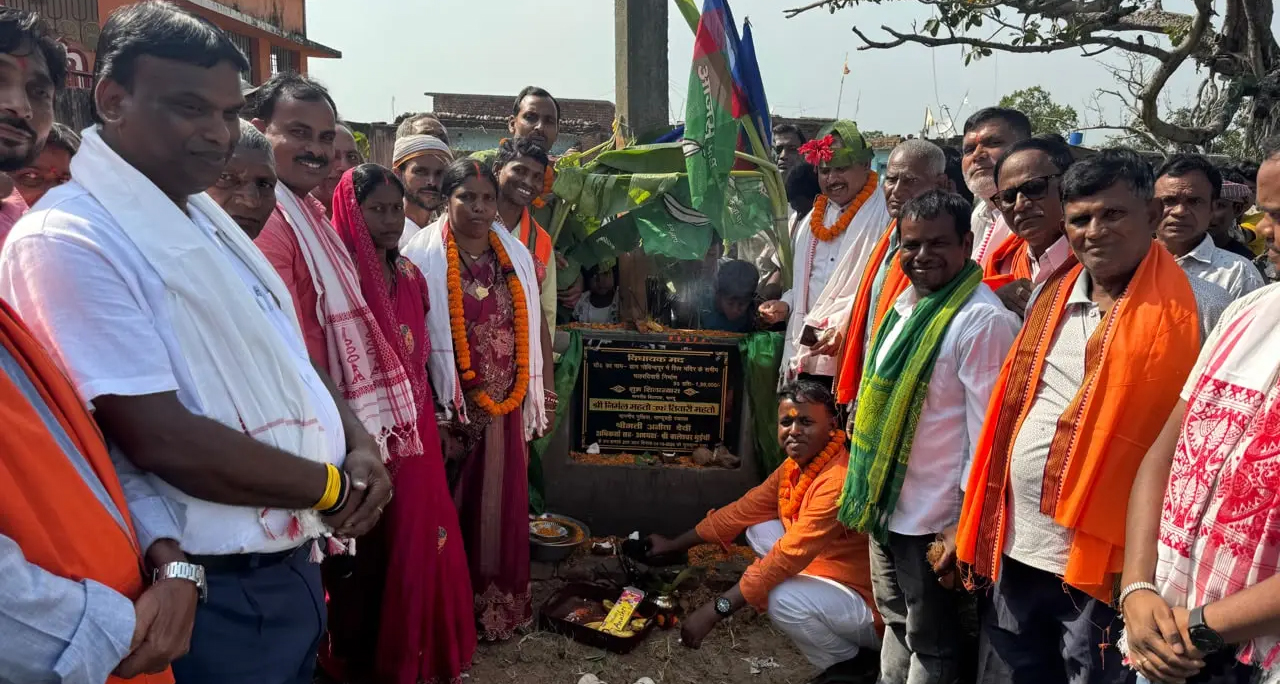 ग्रामीण विकास को नई रफ्तार: मांडू विधायक ने गोविंदपुर में ₹6 लाख की तीन विकास योजनाओं का किया शिलान्यास